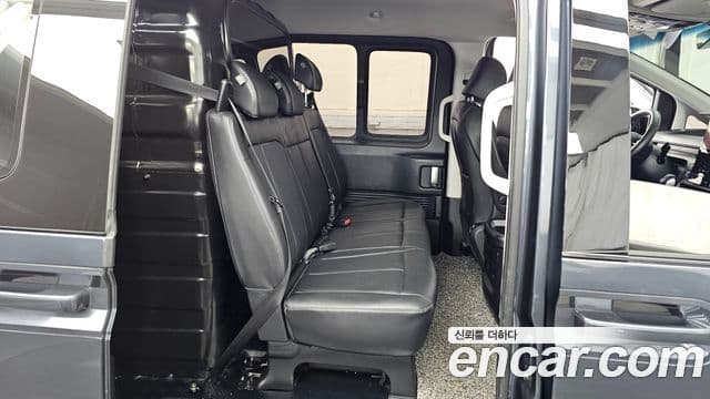 Hyundai Staria 2023 — Şəkil 12/20