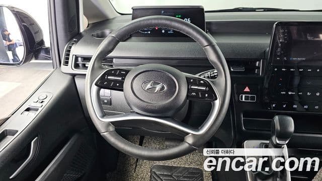 Hyundai Staria 2023 — Şəkil 13/20