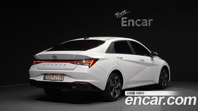 Hyundai The New Avante Hybrid 2021 — ფოტო 1/20