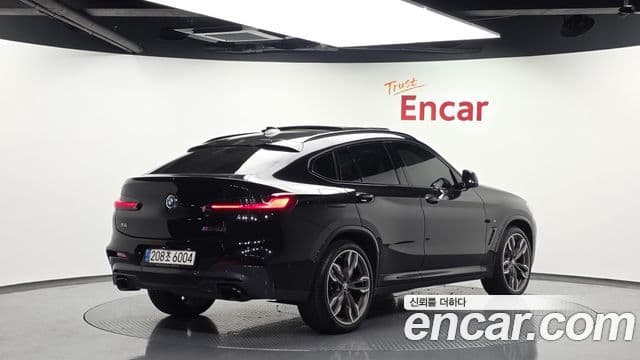 BMW X4 2021 — Şəkil 14/20