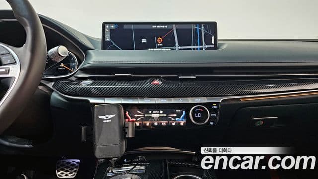 Genesis Electrified G80 2020 — Şəkil 13/20