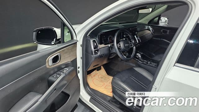 Kia Sorento 2022 — ფოტო 10/20