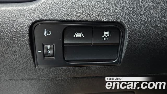 Kia Sorento 2022 — ფოტო 18/20