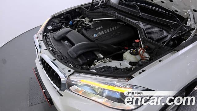 BMW X6 2018 — ფოტო 6/20