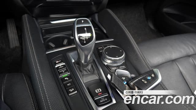 BMW X6 2018 — ფოტო 9/20