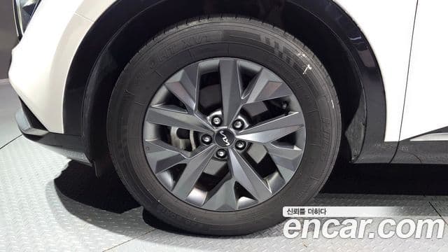 Kia Sportage 2022 — Şəkil 5/20