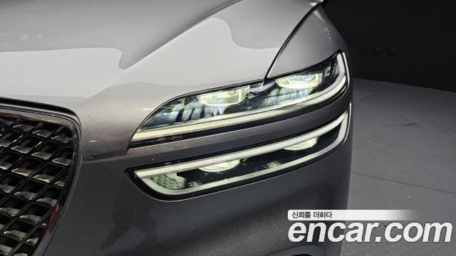 Genesis GV70 2021 — Şəkil 21/31