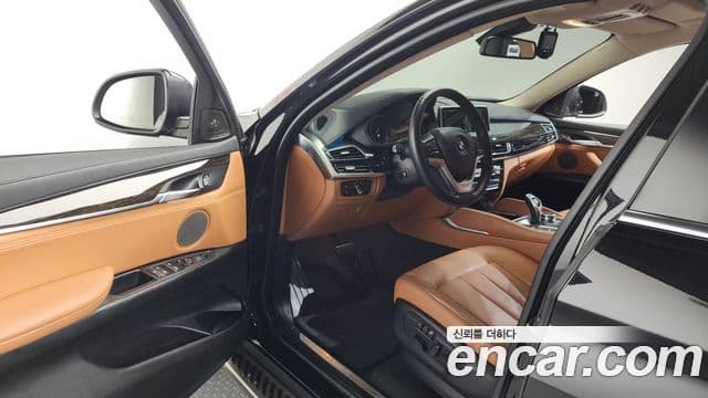 BMW X6 2018 — Şəkil 10/20