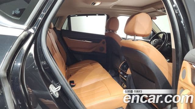 BMW X6 2018 — Şəkil 12/20