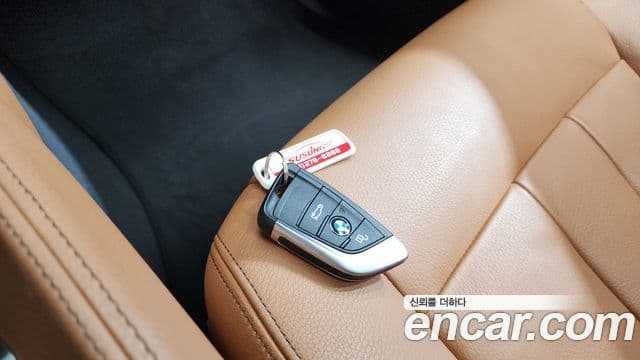 BMW X6 2018 — Şəkil 15/20