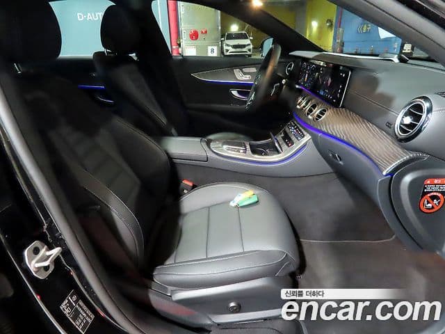 Mercedes-Benz E-Class 2023 — ფოტო 9/20