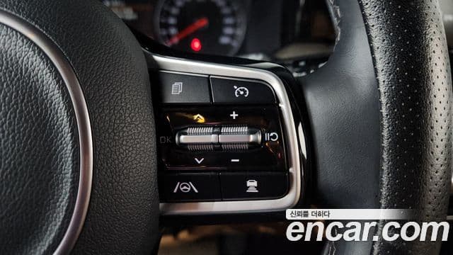 Kia Sorento 2021 — Şəkil 17/20