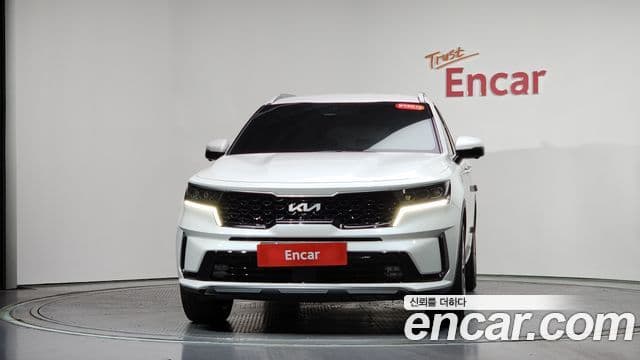 Kia Sorento 2023 — ფოტო 3/20