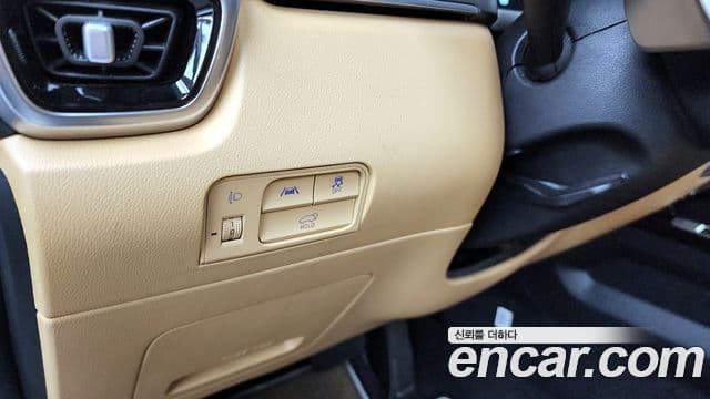 Kia Sorento 2023 — ფოტო 16/20