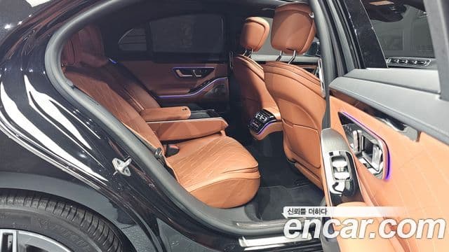 Mercedes-Benz S-Class 2022 — Photo 10/20