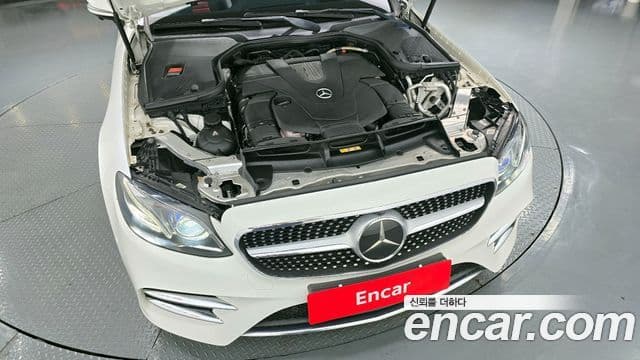 Mercedes-Benz E-Class 2018 — ფოტო 6/20