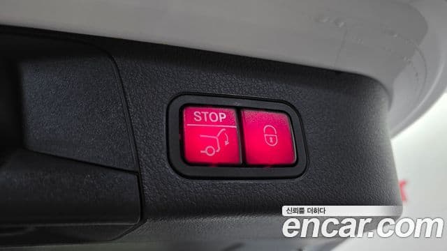 Mercedes-Benz GLB-Class 2021 — Фото 19/20