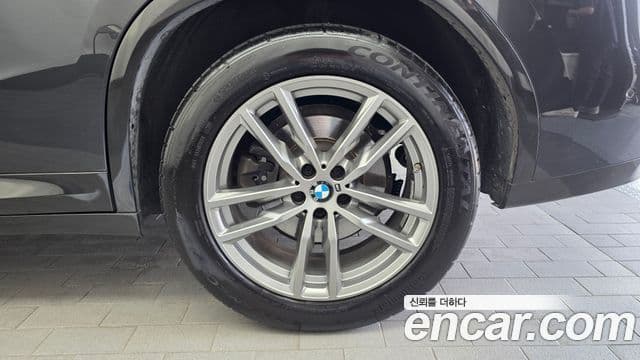BMW X4 2020 — Şəkil 14/35