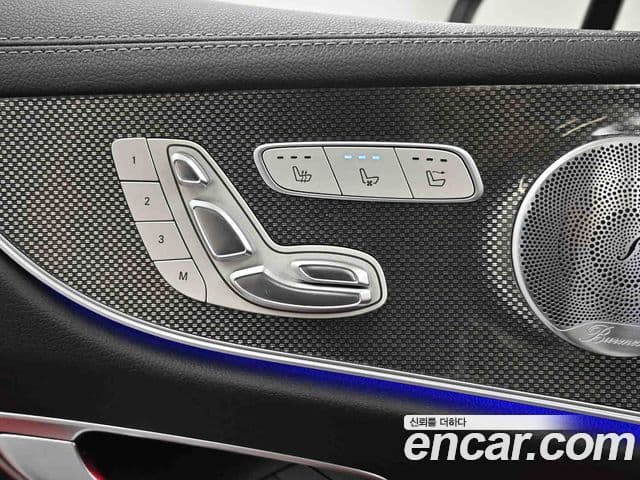 Mercedes-Benz E-Class 2019 — Şəkil 17/20