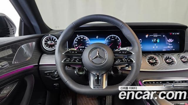 Mercedes-Benz AMG GT 2024 — ფოტო 13/20