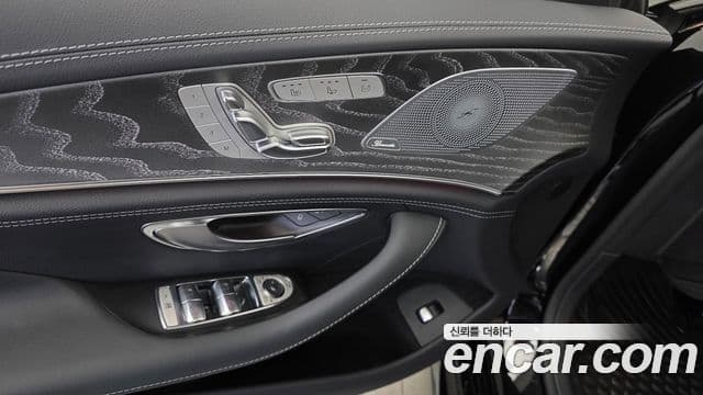 Mercedes-Benz AMG GT 2024 — Photo 10/34