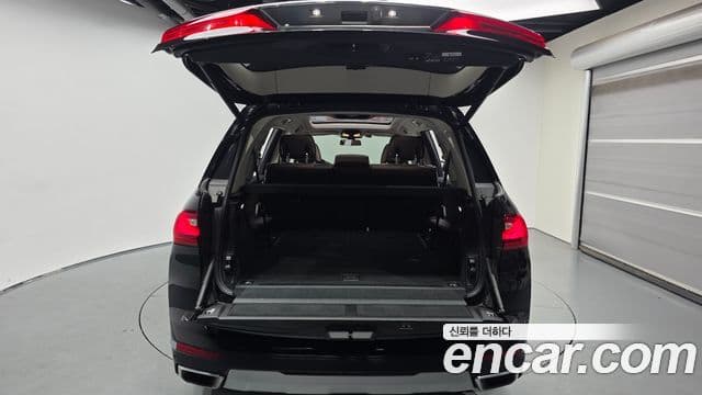 BMW X7 2021 — ფოტო 20/20