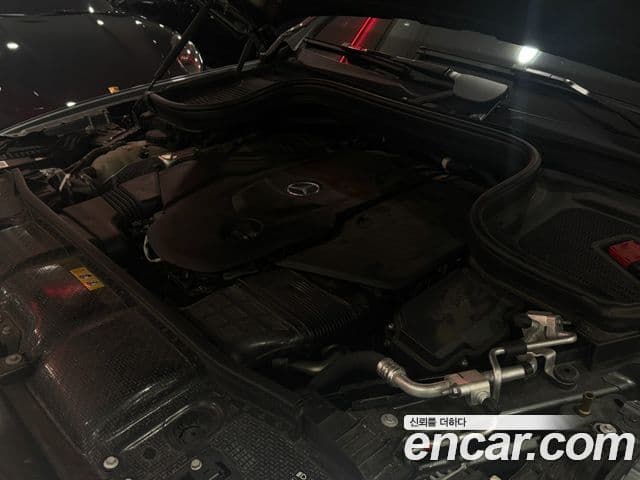 Mercedes-Benz GLE-Class 2023 — ფოტო 5/19