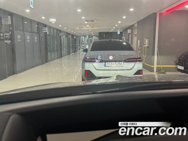Mercedes-Benz GLE-Class 2023 — ფოტო 12/19