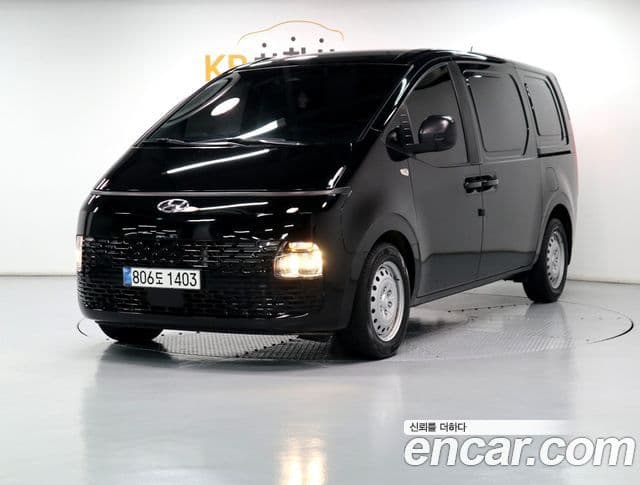 Hyundai Staria 2022 — ფოტო 10/20