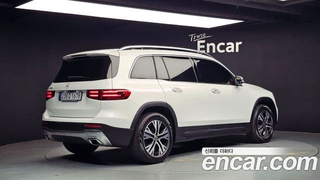 Mercedes-Benz GLB-Class 2024 — Şəkil 2/20
