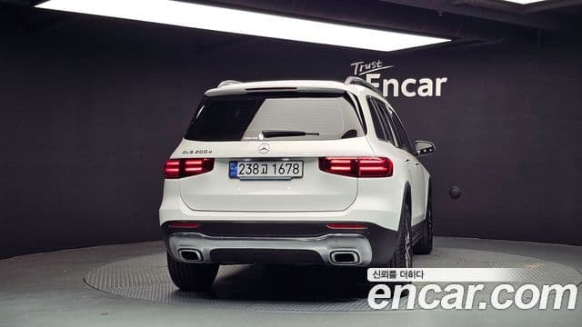 Mercedes-Benz GLB-Class 2024 — Şəkil 4/20