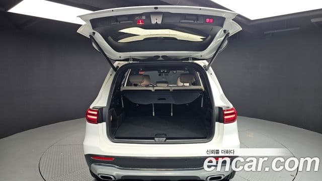Mercedes-Benz GLB-Class 2024 — Şəkil 20/20