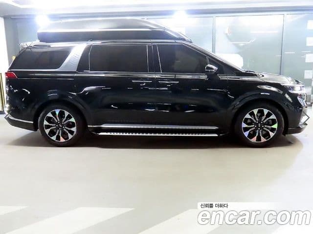 Kia Carnival 2021 — Фото 2/20