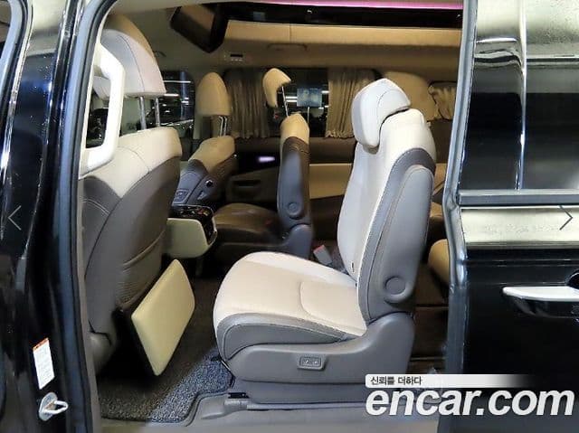 Kia Carnival 2021 — Фото 9/20