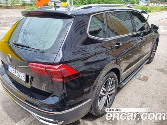 Volkswagen Tiguan Allspace 2023 — Şəkil 10/20