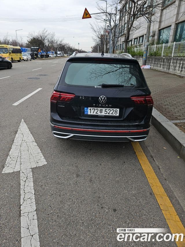 Volkswagen Tiguan Allspace 2023 — Şəkil 17/20