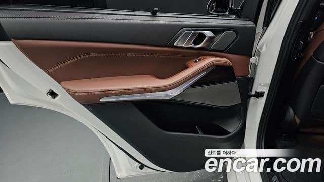 BMW X5 2025 — Photo 23/33