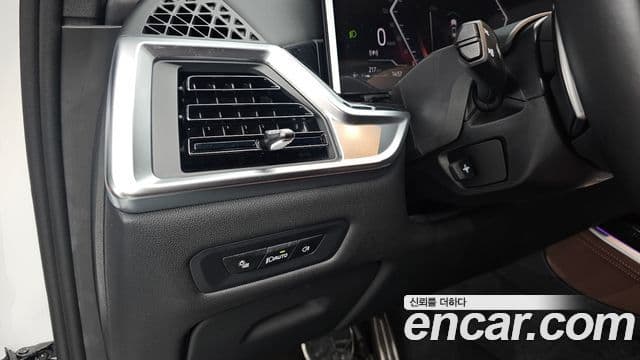 BMW X5 2025 — Photo 24/33