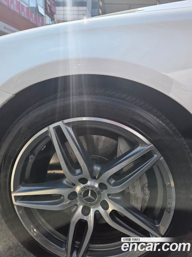 Mercedes-Benz E-Class 2020 — ფოტო 4/14