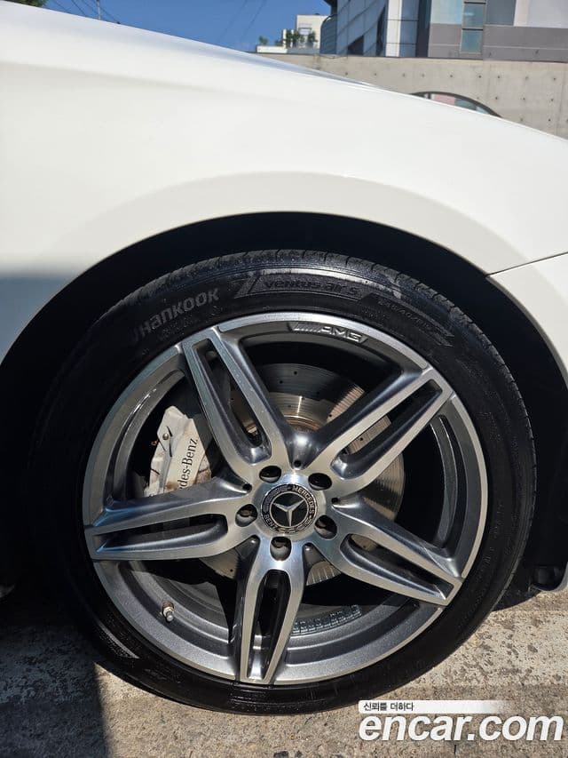 Mercedes-Benz E-Class 2020 — ფოტო 10/14