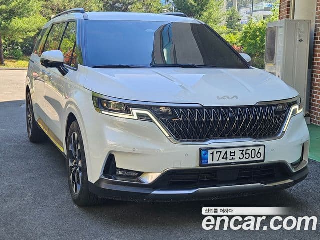 Kia Carnival 2023 — Şəkil 2/20