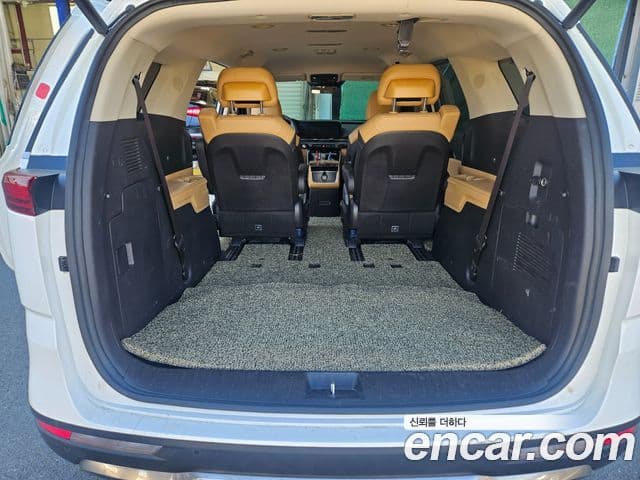 Kia Carnival 2023 — Şəkil 14/20