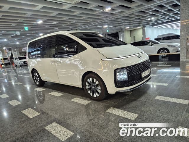 Hyundai Staria 2021 — Photo 6/17