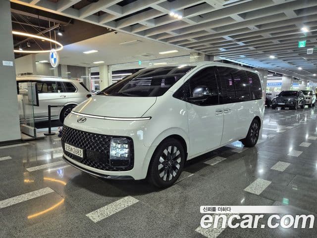 Hyundai Staria 2021 — Photo 12/17
