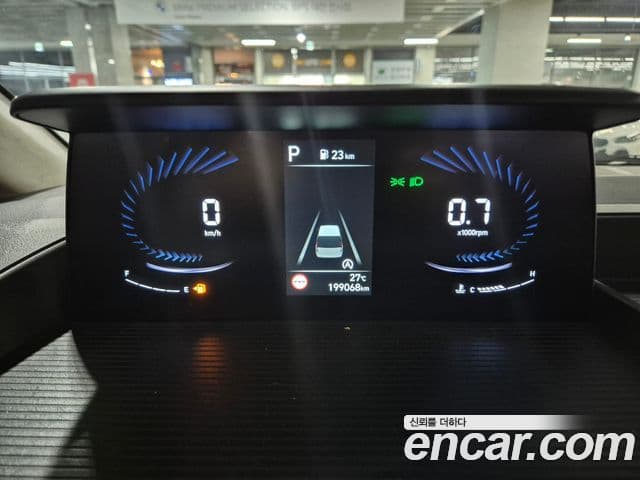 Hyundai Staria 2021 — Photo 15/17