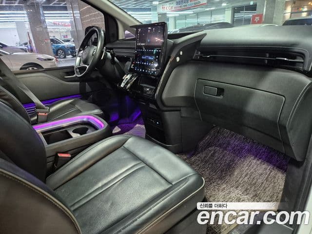Hyundai Staria 2021 — Photo 4/17