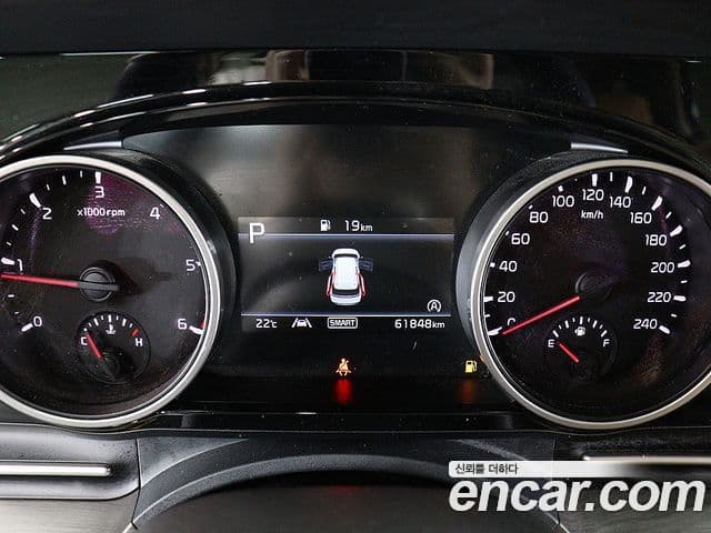 Kia Carnival 2022 — Фото 5/20