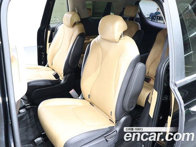 Kia Carnival 2022 — Фото 15/20