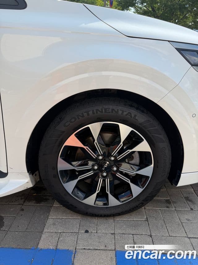 Kia Carnival 2022 — Şəkil 4/17