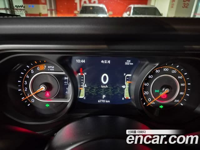 Jeep Wrangler 2025 — ფოტო 3/20